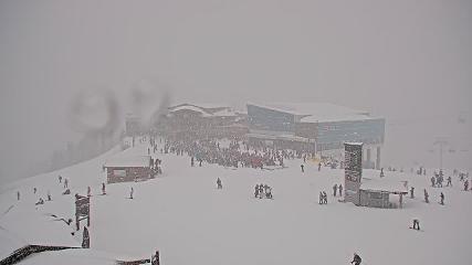 Whistler Blackcomb: Roundhouse (whistlerblackcomb.com)