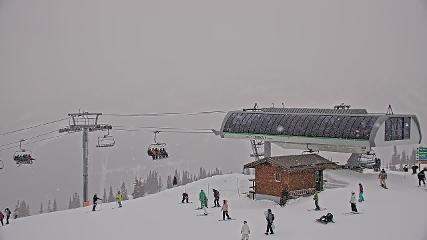 Whistler Blackcomb: Roundhouse (whistlerblackcomb.com)