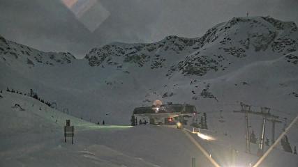 Whistler Blackcomb: Roundhouse (whistlerblackcomb.com)