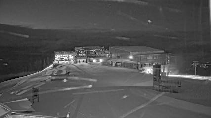 Whistler Blackcomb: Roundhouse (whistlerblackcomb.com)