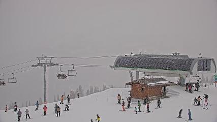 Whistler Blackcomb: Roundhouse (whistlerblackcomb.com)