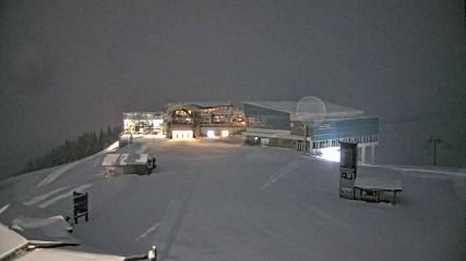 Whistler Blackcomb: Roundhouse (whistlerblackcomb.com)