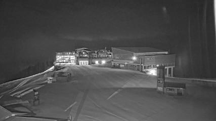 Whistler Blackcomb: Roundhouse (whistlerblackcomb.com)