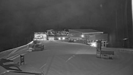 Whistler Blackcomb: Roundhouse (whistlerblackcomb.com)