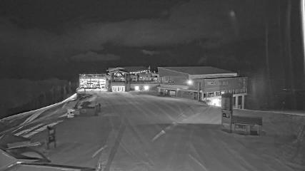 Whistler Blackcomb: Roundhouse (whistlerblackcomb.com)