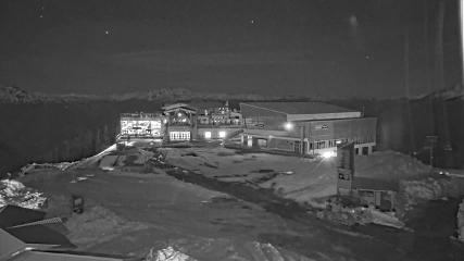 Whistler Blackcomb: Roundhouse (whistlerblackcomb.com)
