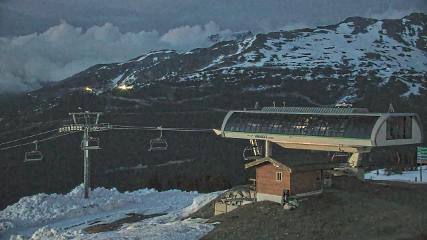 Whistler Blackcomb: Roundhouse (whistlerblackcomb.com)