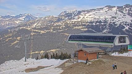 Whistler Blackcomb: Roundhouse (whistlerblackcomb.com)