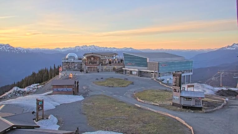 Webcam Whistler Blackcomb: Roundhouse