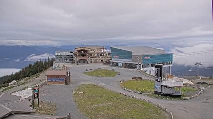 Whistler Blackcomb: Roundhouse (whistlerblackcomb.com)