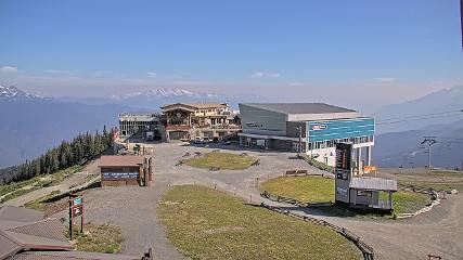 Whistler Blackcomb: Roundhouse (whistlerblackcomb.com)