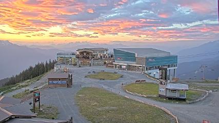 Whistler Blackcomb: Roundhouse (whistlerblackcomb.com)