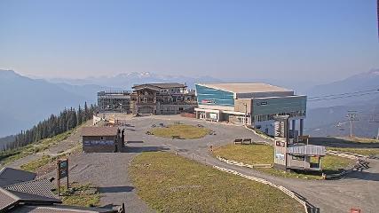 Whistler Blackcomb: Roundhouse (whistlerblackcomb.com)