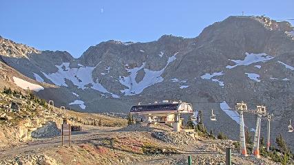Whistler Blackcomb: Roundhouse (whistlerblackcomb.com)