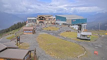 Whistler Blackcomb: Roundhouse (whistlerblackcomb.com)