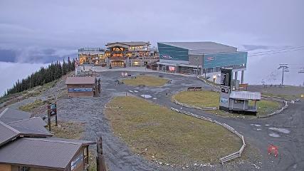 Whistler Blackcomb: Roundhouse (whistlerblackcomb.com)