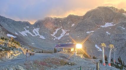Whistler Blackcomb: Roundhouse (whistlerblackcomb.com)