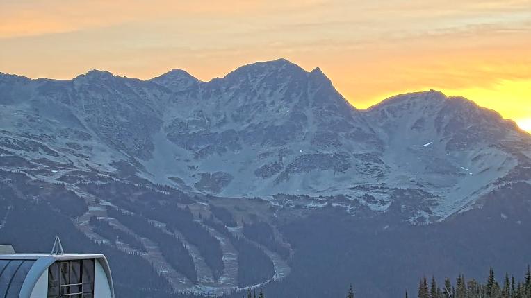 Webcam Whistler Blackcomb: Roundhouse
