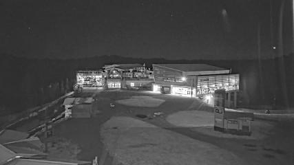 Whistler Blackcomb: Roundhouse (whistlerblackcomb.com)