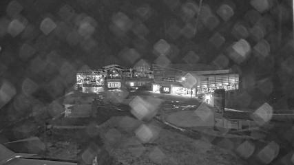 Whistler Blackcomb: Roundhouse (whistlerblackcomb.com)