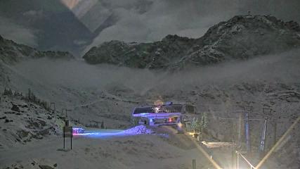 Whistler Blackcomb: Roundhouse (whistlerblackcomb.com)