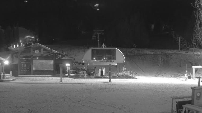 Webcam Whistler Blackcomb: Upper Village
