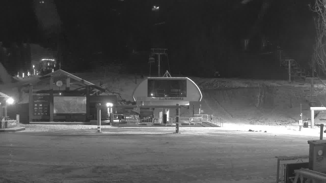 Webcam Whistler Blackcomb: Upper Village