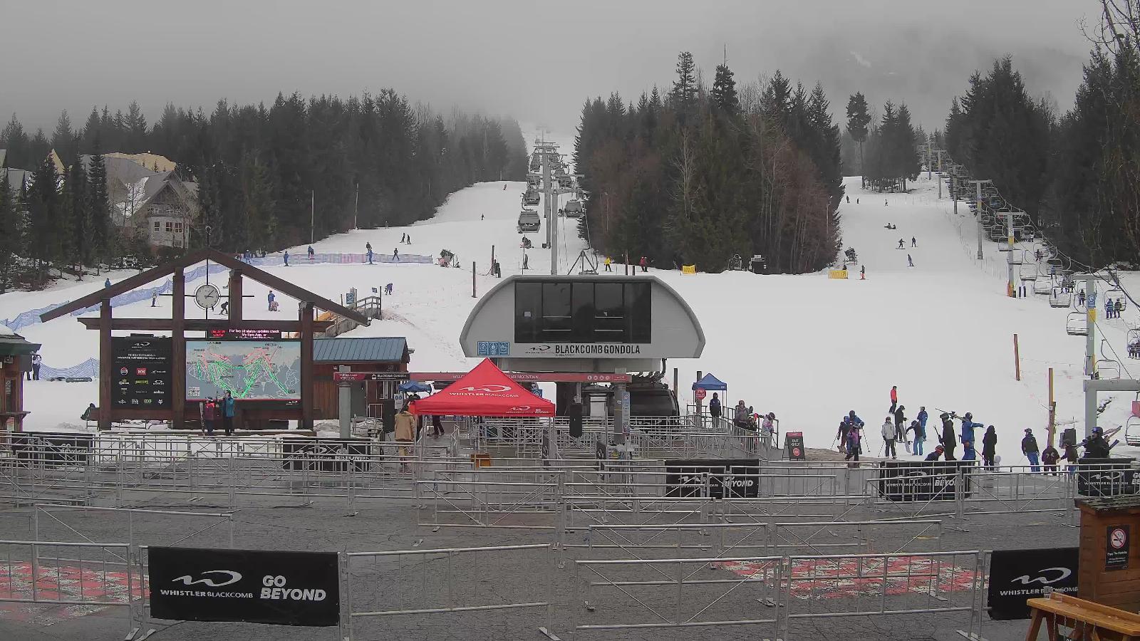 Webcam Whistler Blackcomb: Upper Village