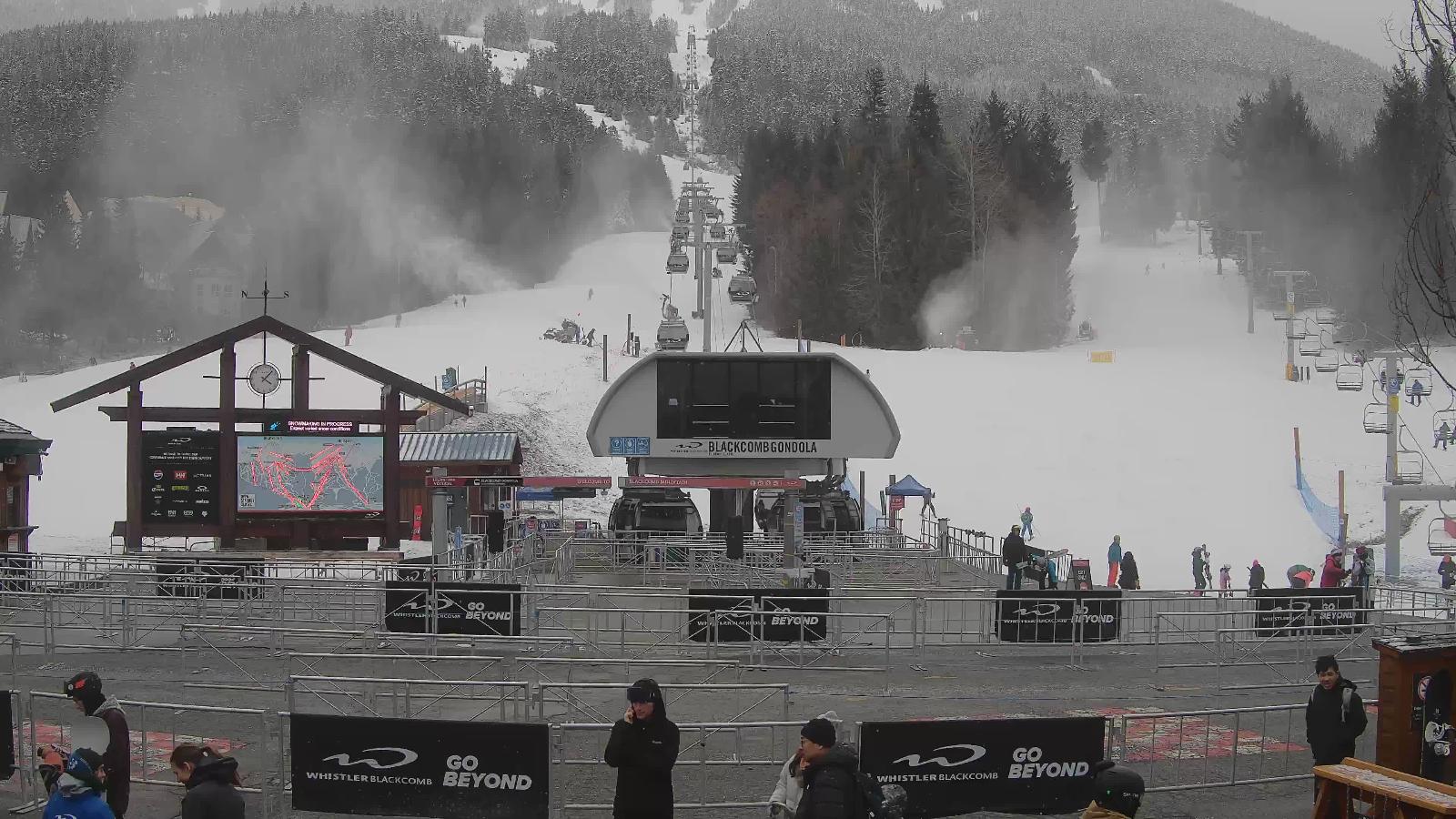 Webcam Whistler Blackcomb: Upper Village