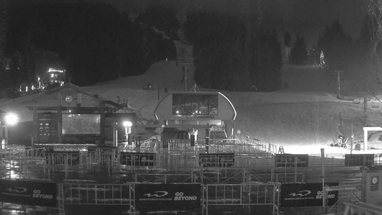 Webcam Whistler Blackcomb: Upper Village