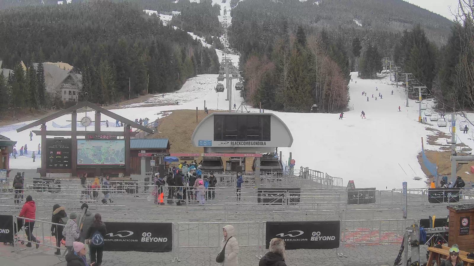 Webcam Whistler Blackcomb: Upper Village