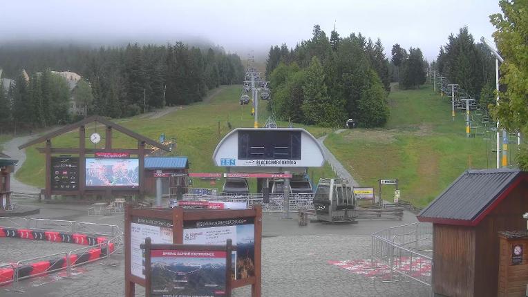 Webcam Whistler Blackcomb: Upper Village