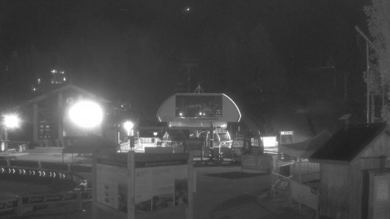 Webcam Whistler Blackcomb: Upper Village