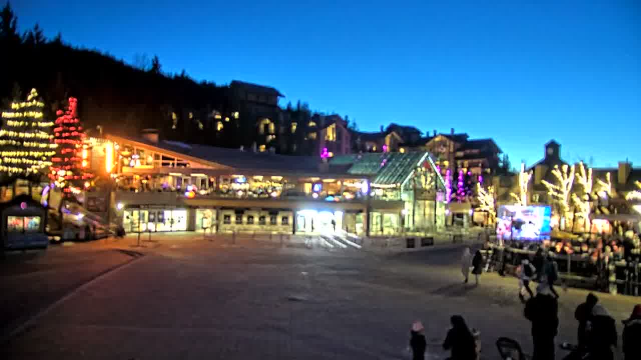 Webcam Whistler Blackcomb: Village