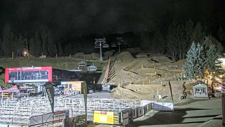 Webcam Whistler Blackcomb: Village
