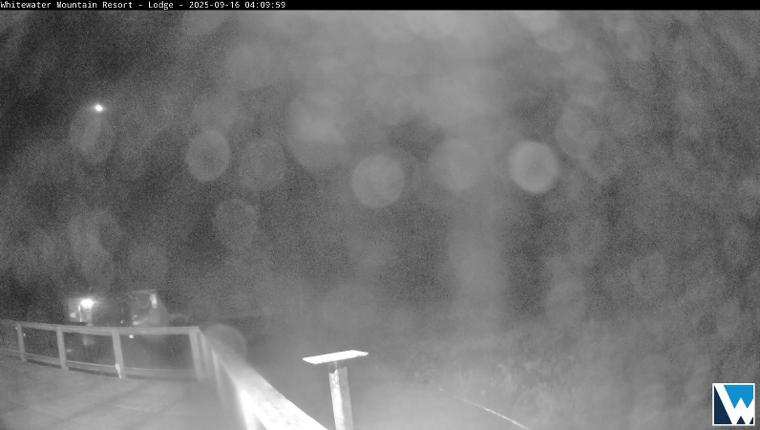 Webcam Whitewater: Lodge Camera