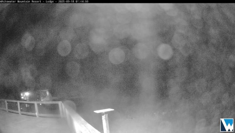 Webcam Whitewater: Lodge Camera