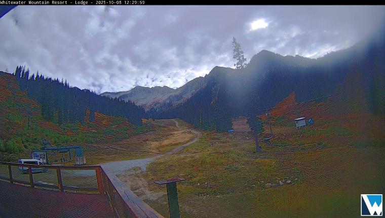 Webcam Whitewater: Lodge Camera
